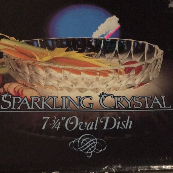 Phoenicia sparkling cut Crystal 7 3/4” oval dish IOB Made in Israel - Picture 4 of 4